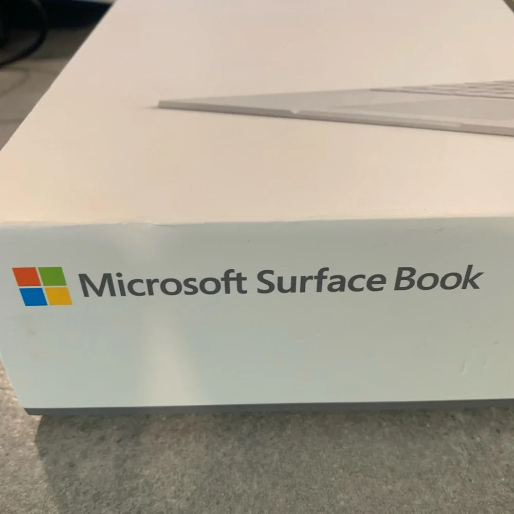 15in microsoft surface book 2 512 gb brand new untouched